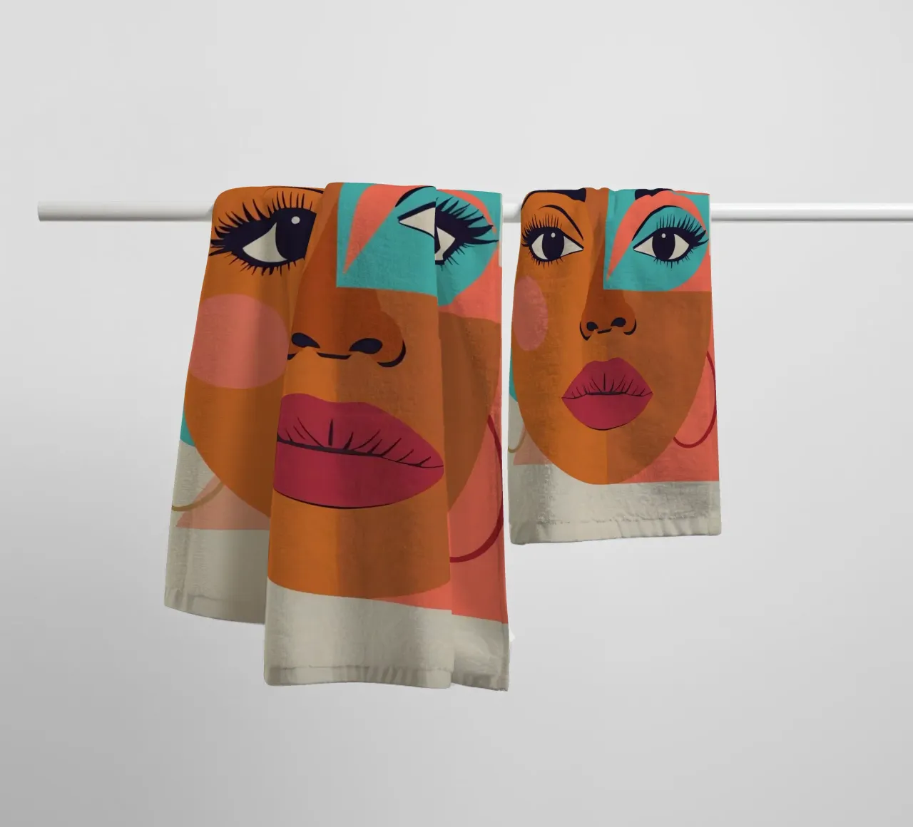 Ritratto astratto di donna con forme geometriche e caldo asciugamano da bagno da DesignDoodle