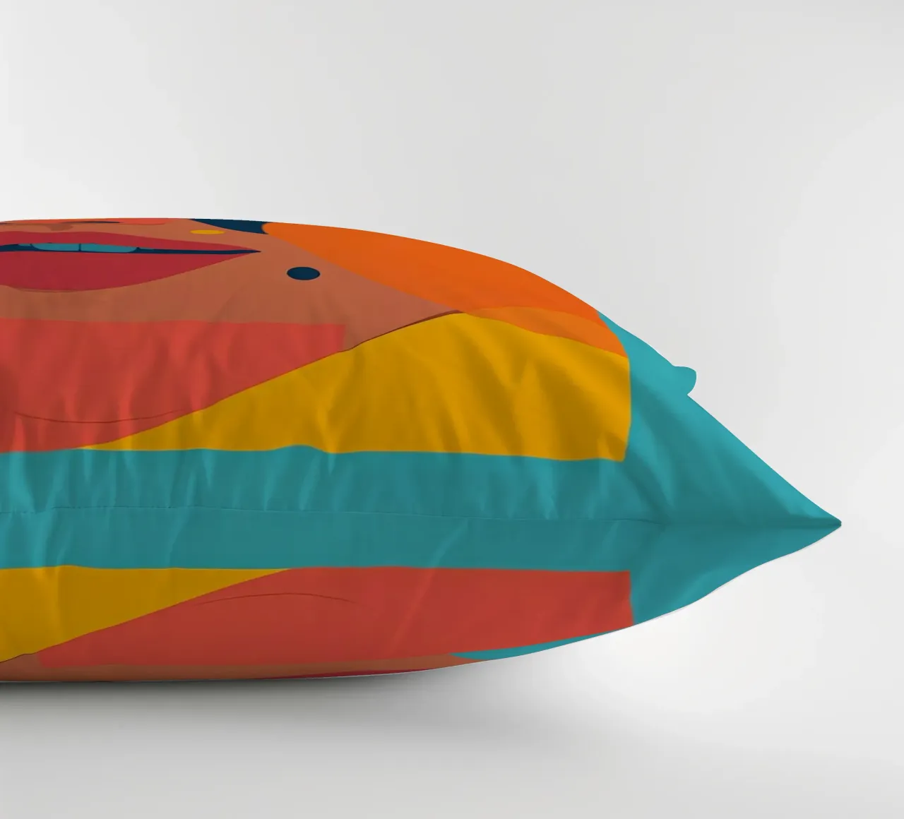 Ritratto astratto di donna con forme geometriche e colore piatto cuscino da DesignDoodle