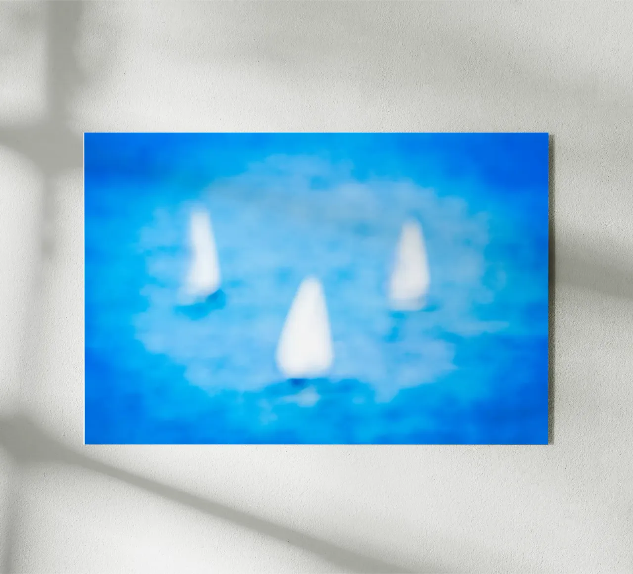 3 barche a vela plexiglass da Tal Paz-Fridman