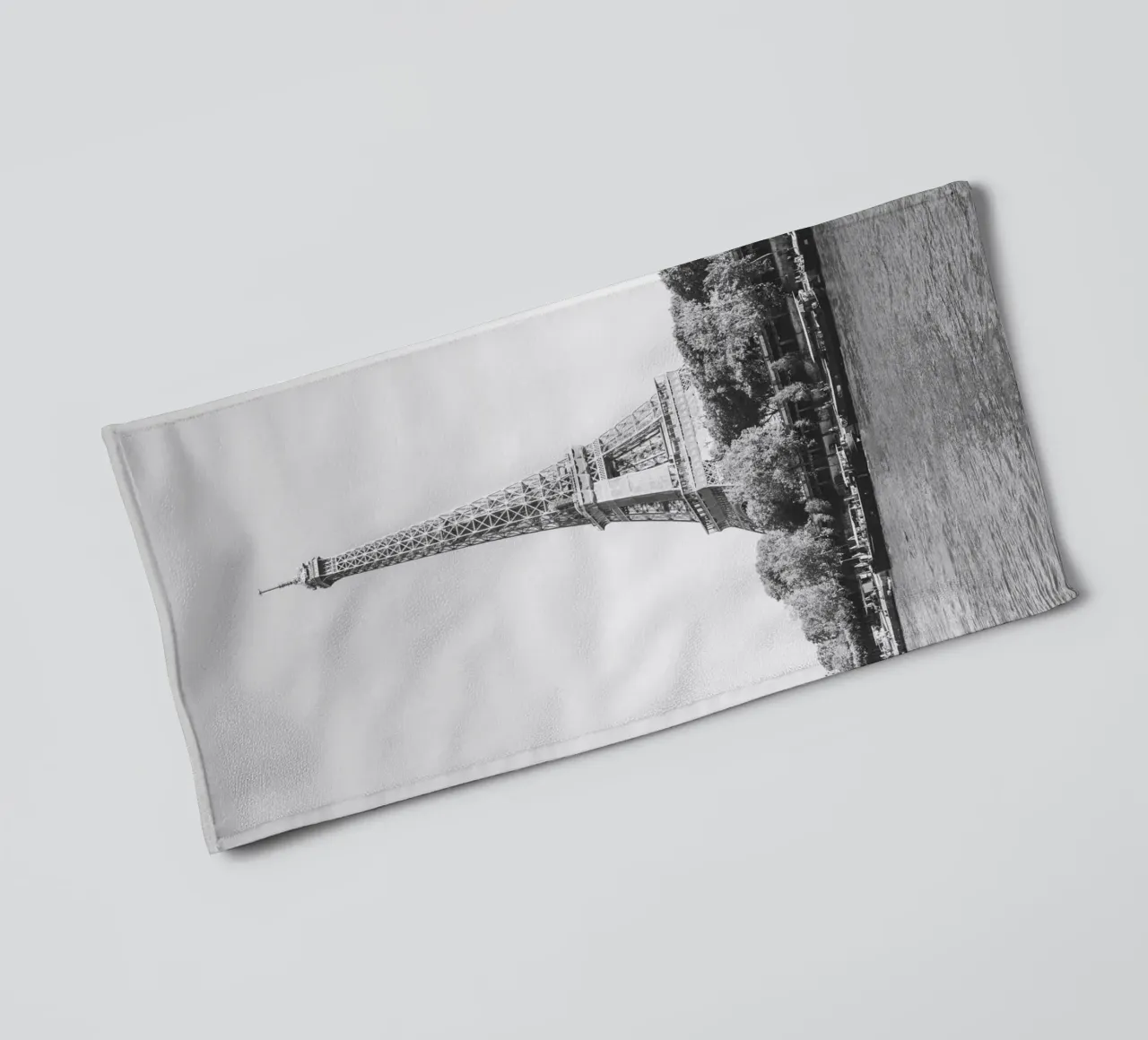 Black and White Eiffel Tower asciugamano da bagno da patiphotography