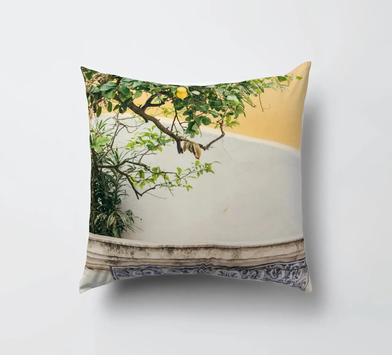 Lisbon Lemon Tree cuscino da patiphotography