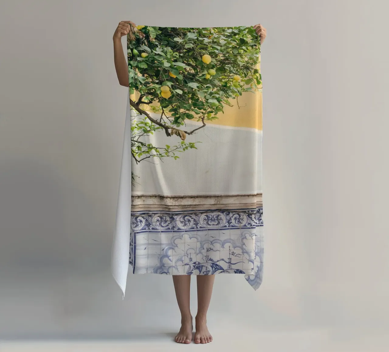 Lisbon Lemon Tree telo mare da patiphotography