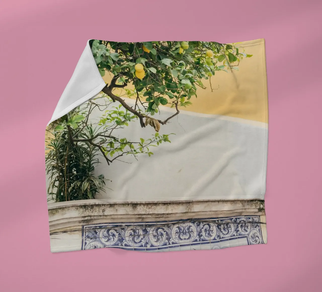 Lisbon Lemon Tree coperta in pile da patiphotography