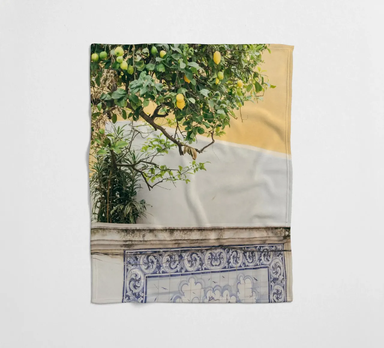 Lisbon Lemon Tree coperta in pile da patiphotography