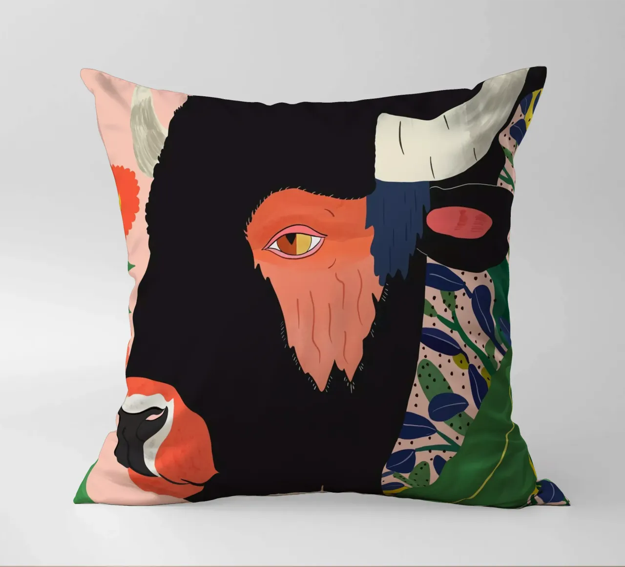Bisonte floreale cuscino da ArtsySesta
