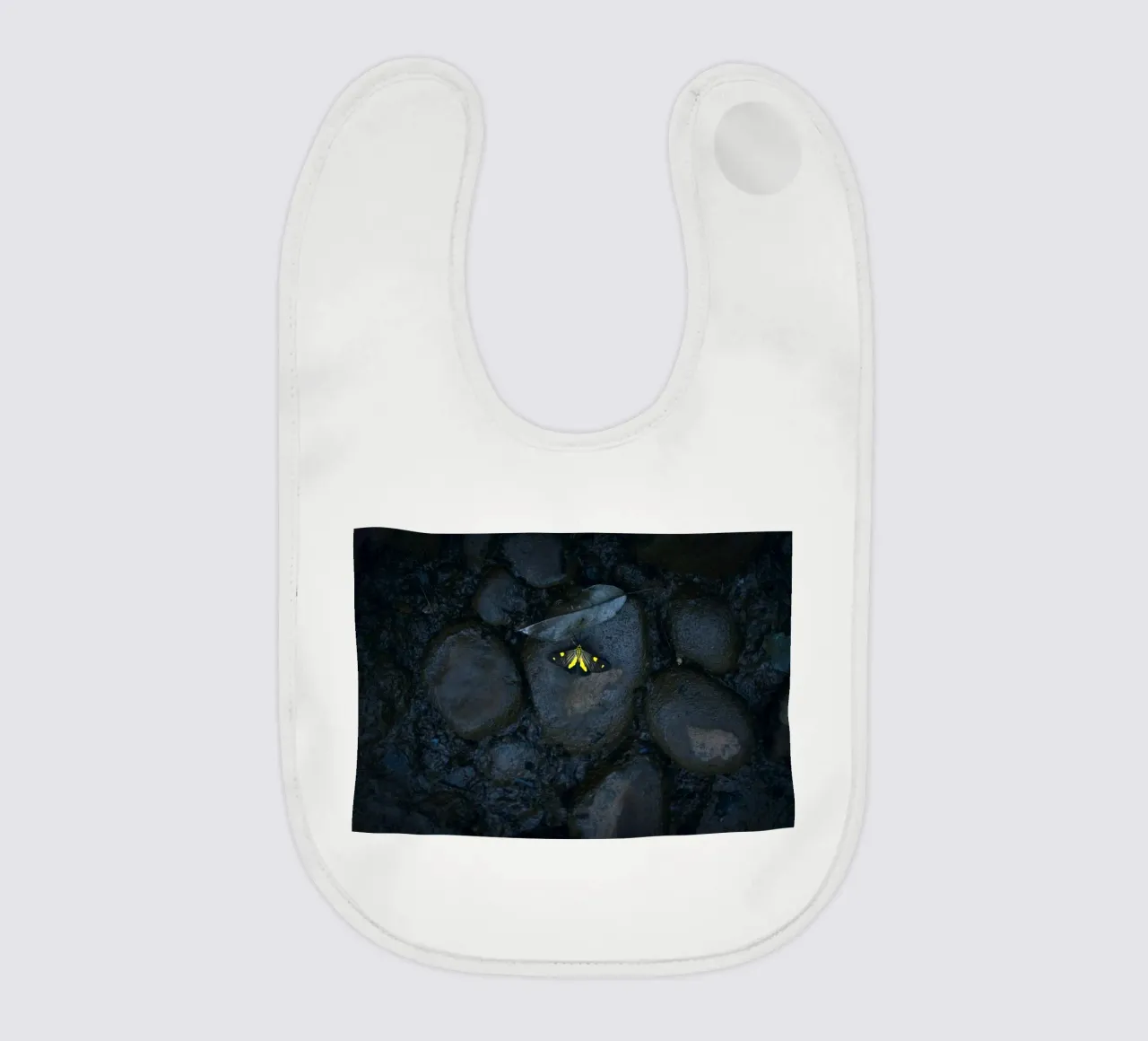 farfalla gialla bavaglino da Earthly Visions