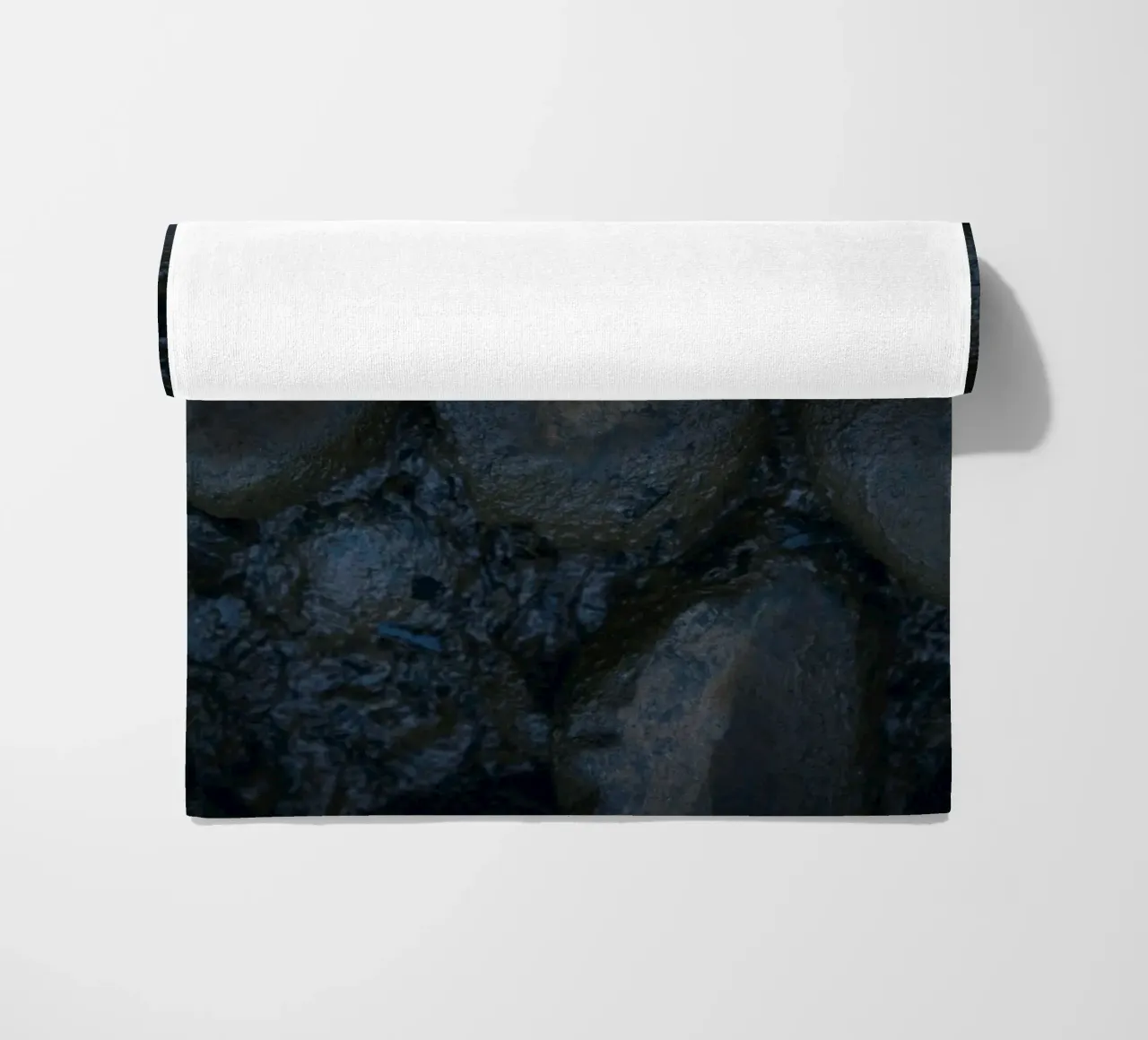 farfalla gialla telo mare da Earthly Visions