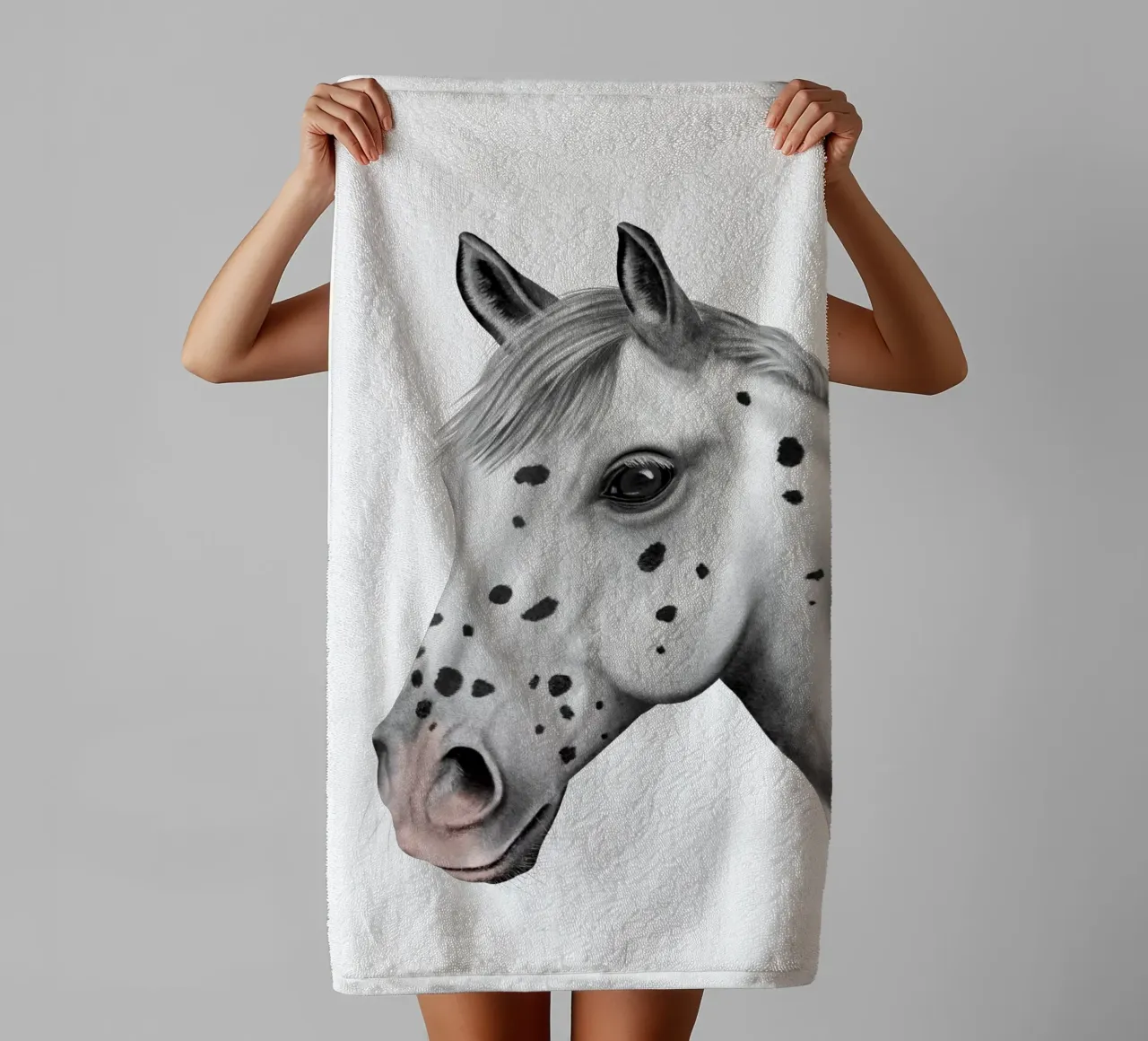 Knabstrupper Portrait asciugamano da bagno da Moonlit Illustrations