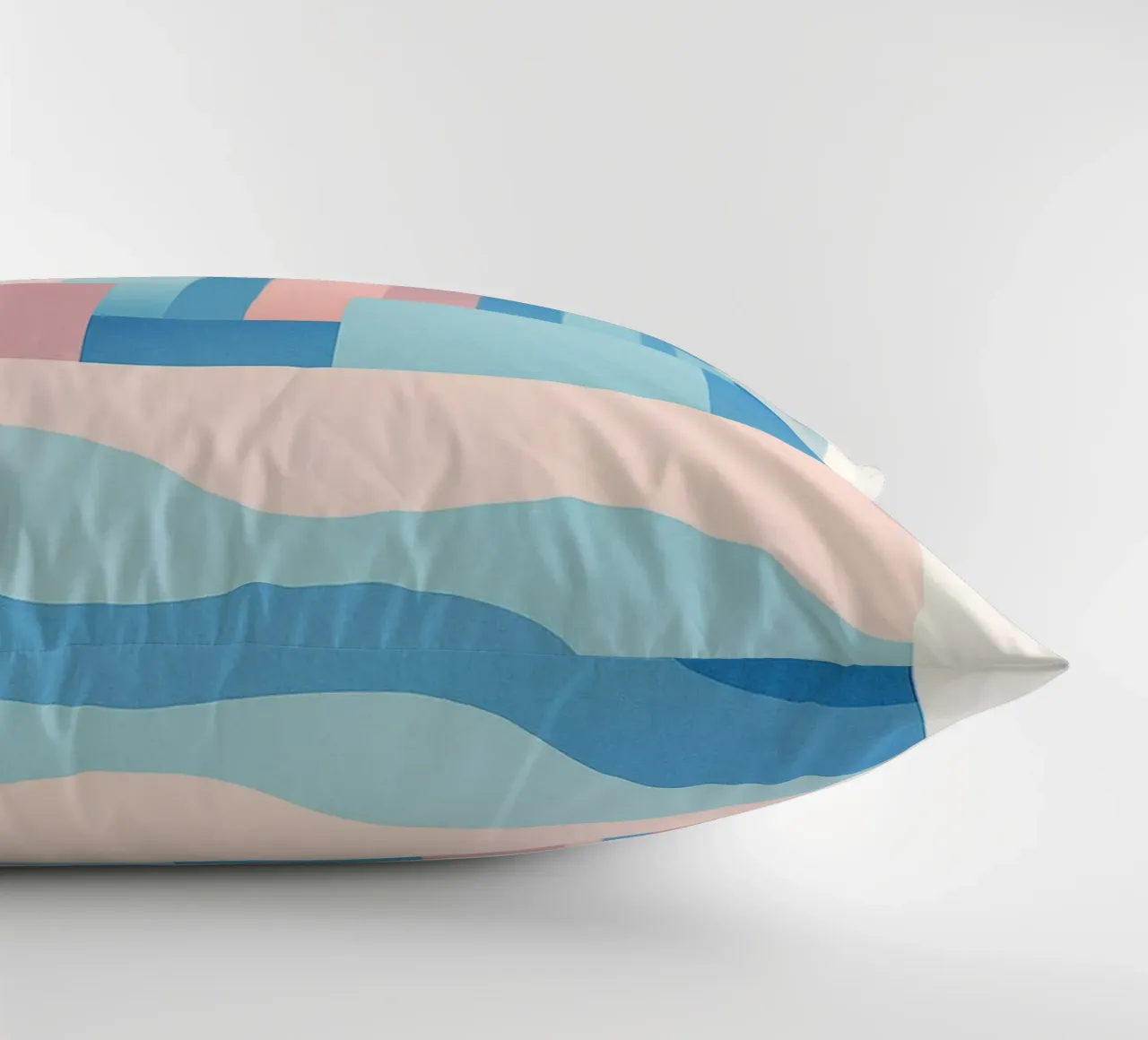 Sunset Arches - Palm trees and arcades in a pastel setting decorative cushion by JETLAG | affiches voyage