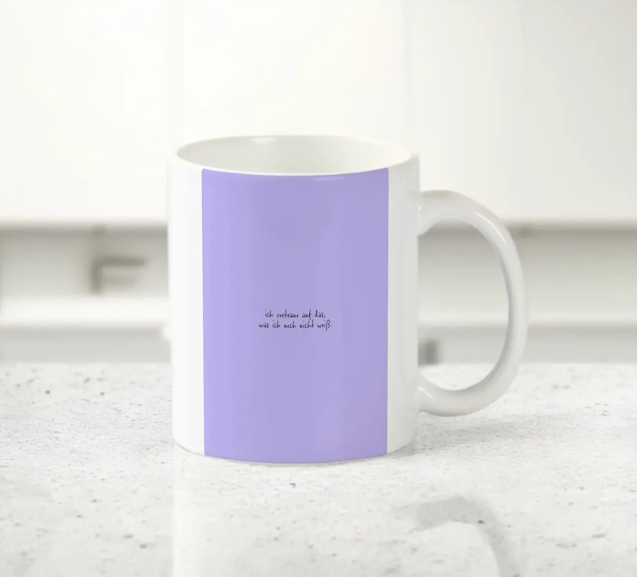 Ich vertraue auf das, was ich noch nicht weiß. tazza in ceramica da FRICKE DESIGN