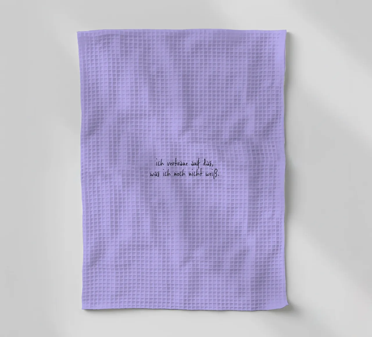 Ich vertraue auf das, was ich noch nicht weiß. tea towel by FRICKE DESIGN