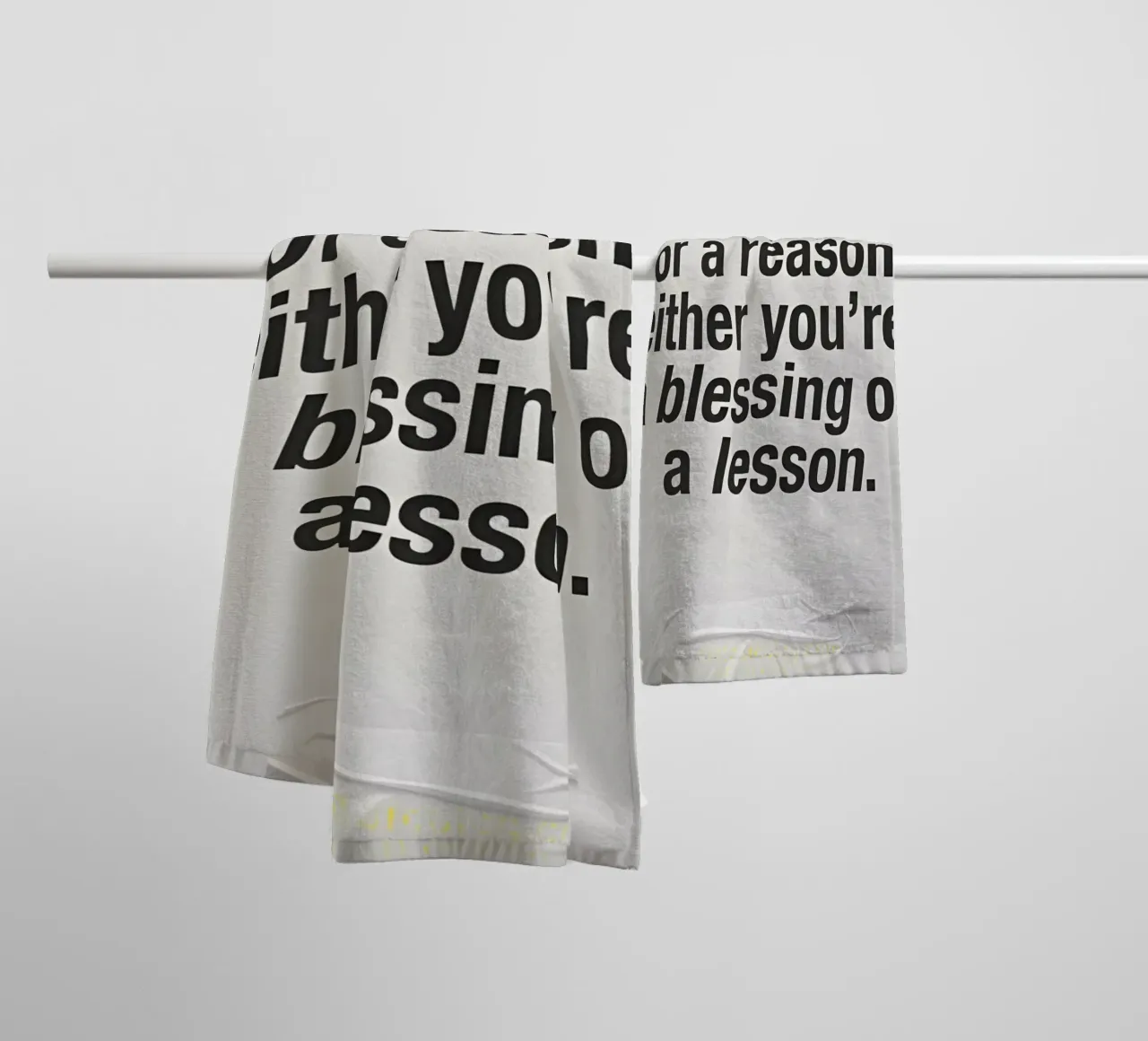for a reason asciugamano da bagno da Type & Tape