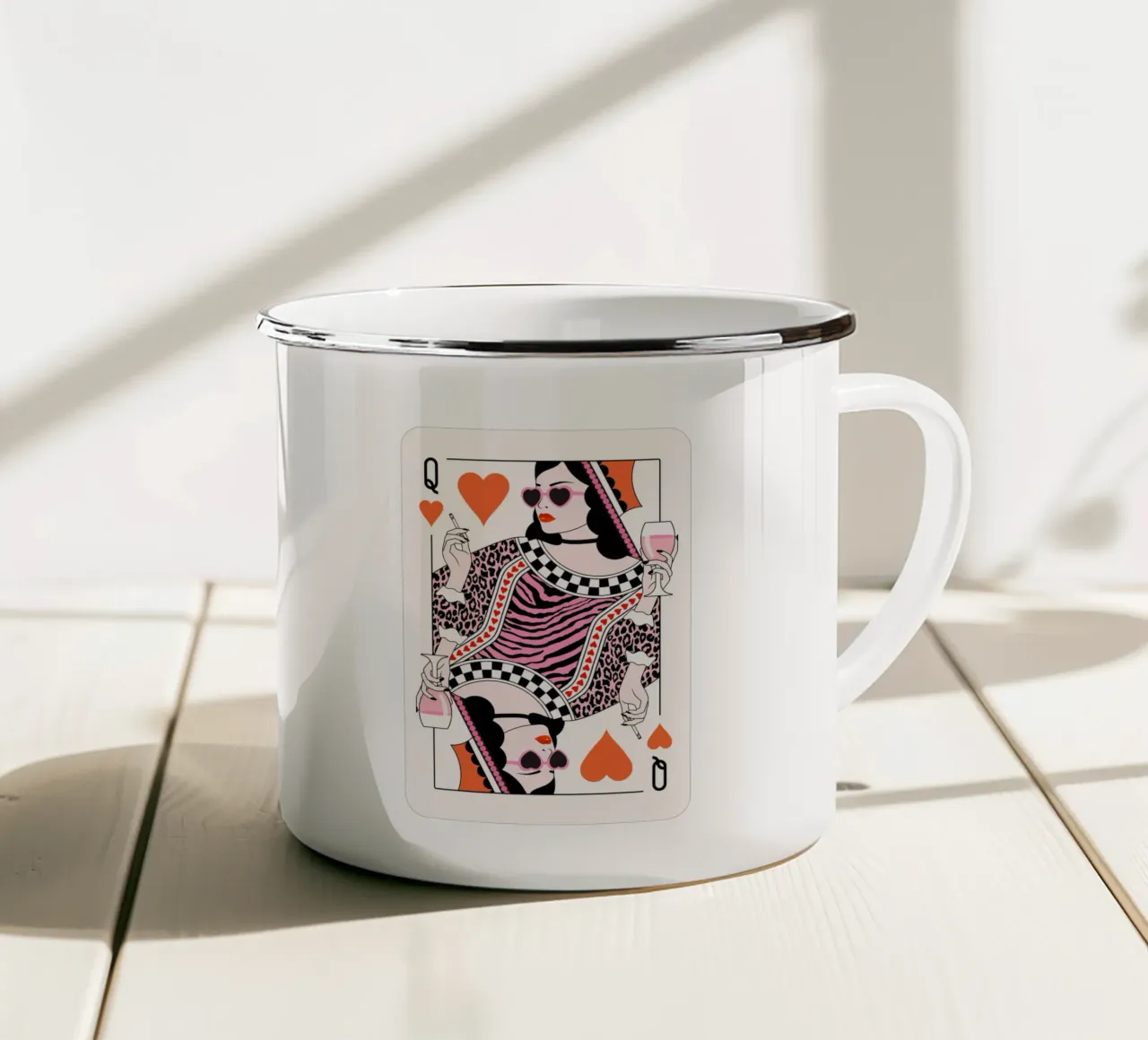 Regina di cuori - Rosa rossa tazza in smalto da Asha Designs