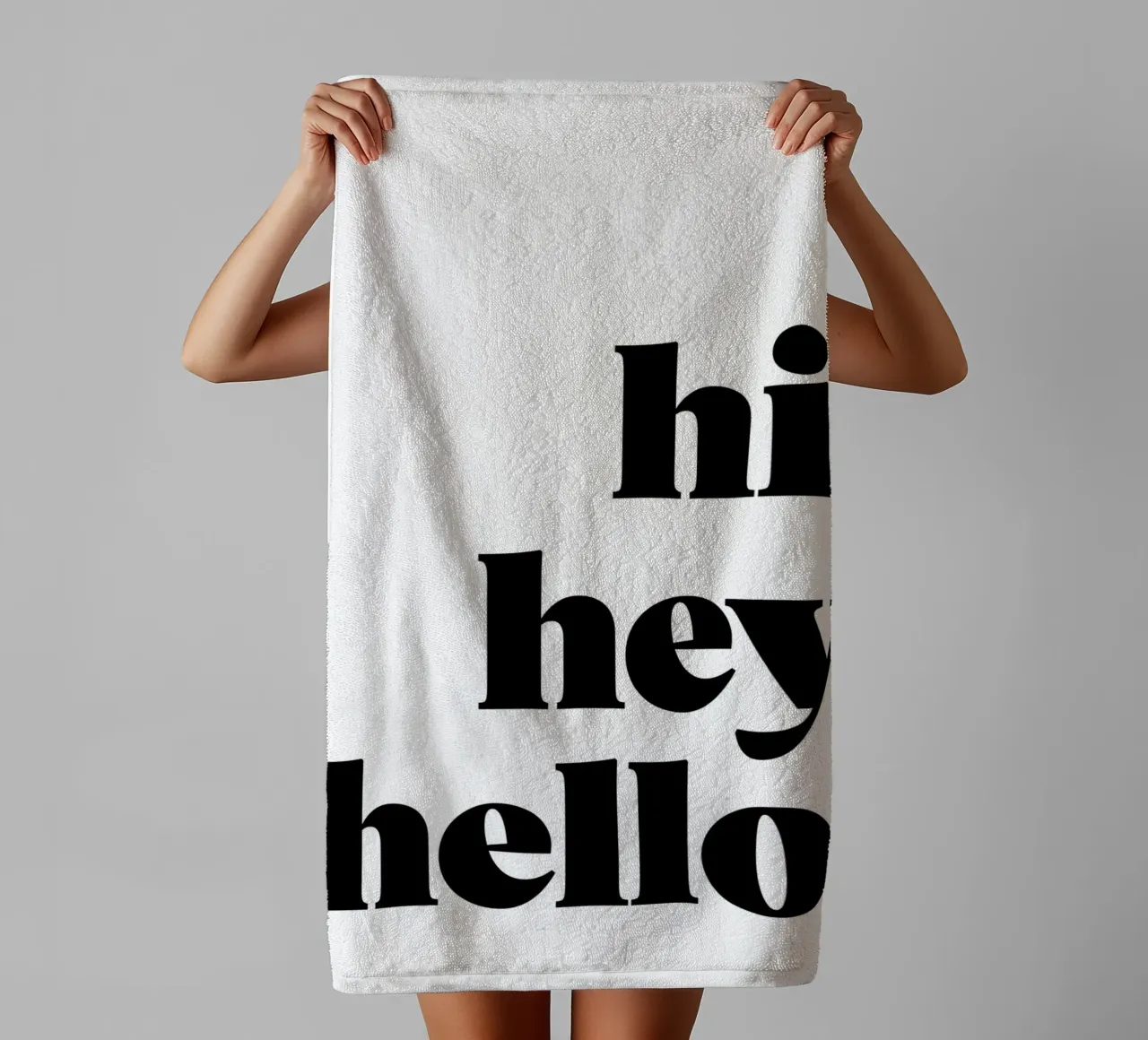 "hi. hey. hello." asciugamano da bagno da Type & Tape