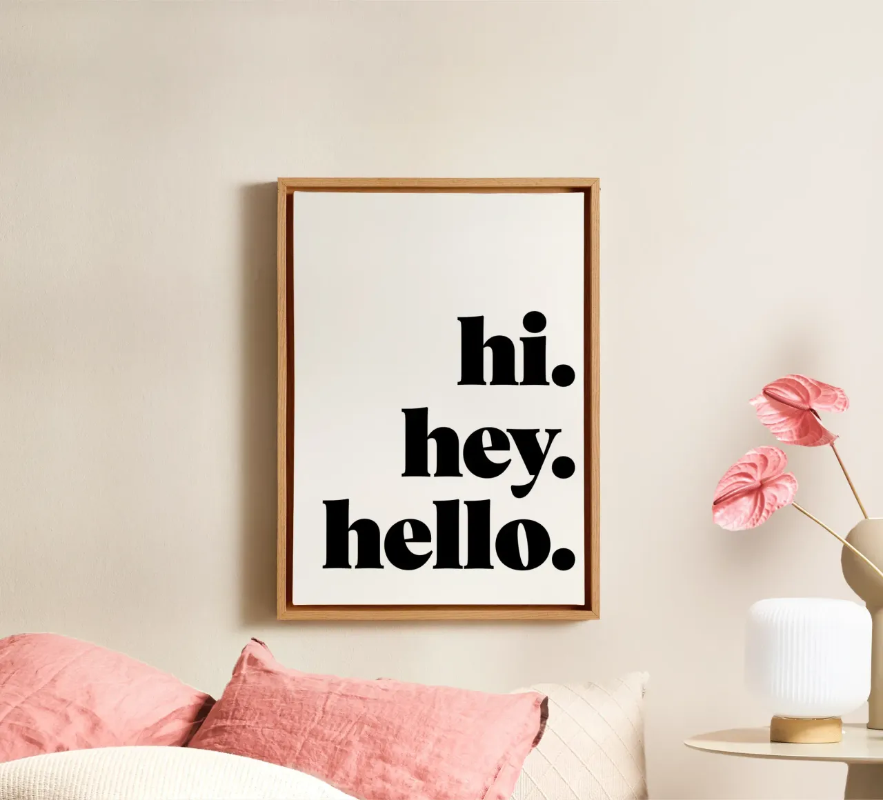 "hi. hey. hello." tela con Cornice a cassetta da Type & Tape