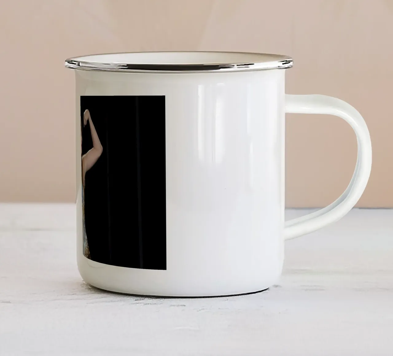 Sterke vrouw Taylor Gierzwaluwen emaille mok van Home Band Shop