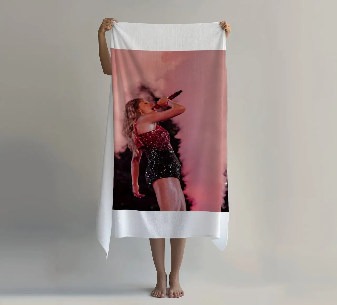 Schreeuw in Concert Taylor Gierzwaluwen strandhanddoek van Home Band Shop
