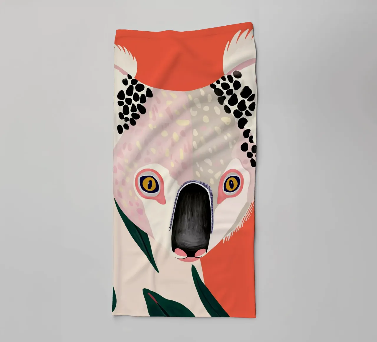 Koala-Porträt Handtuch von ArtsySesta