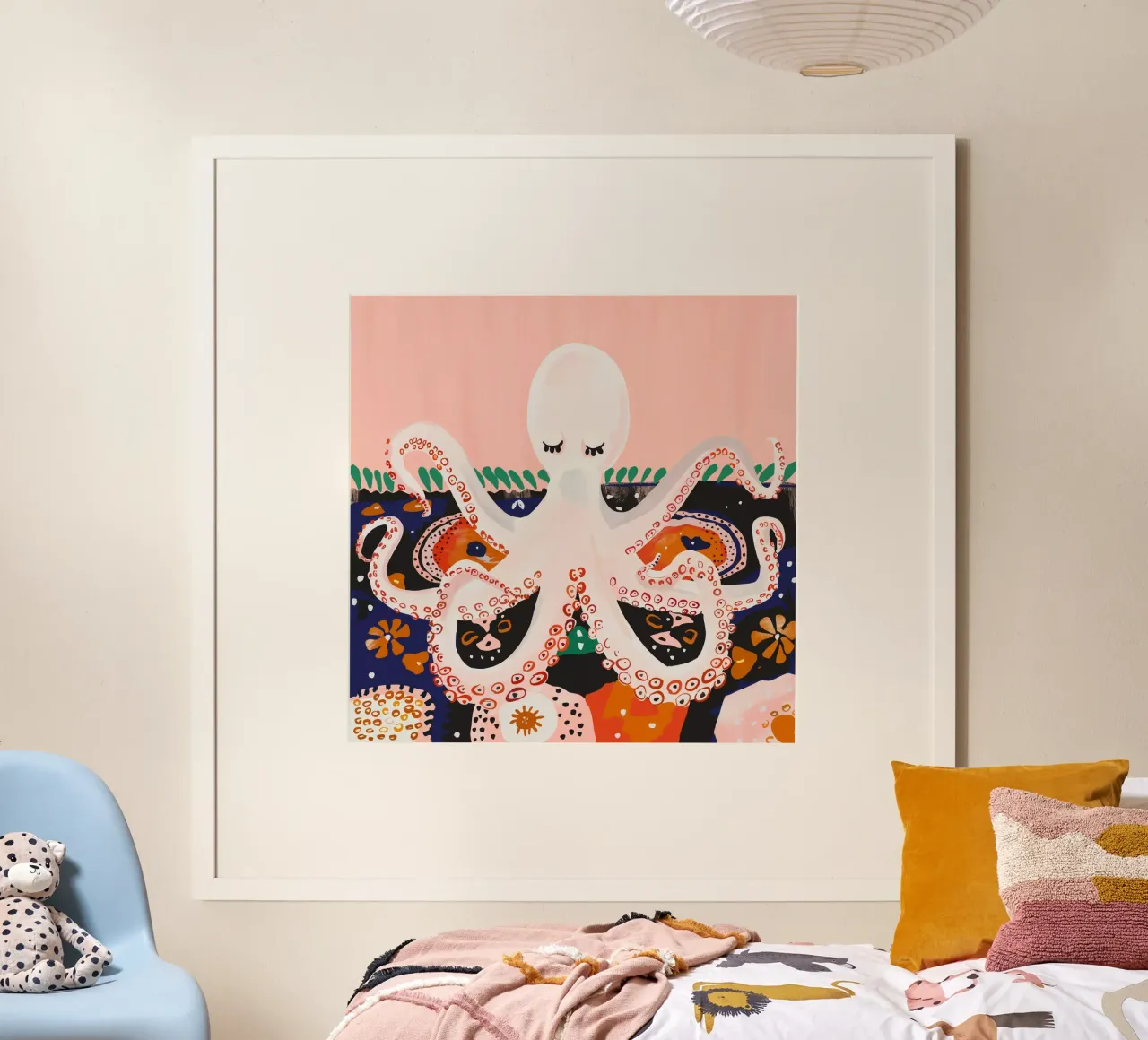 Polpo in meditazione poster con telaio in alluminio da ArtsySesta
