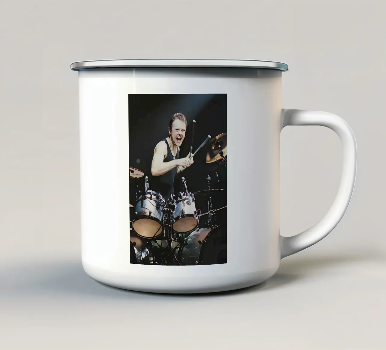 Lars Ulrich tazza in smalto da Low poly art