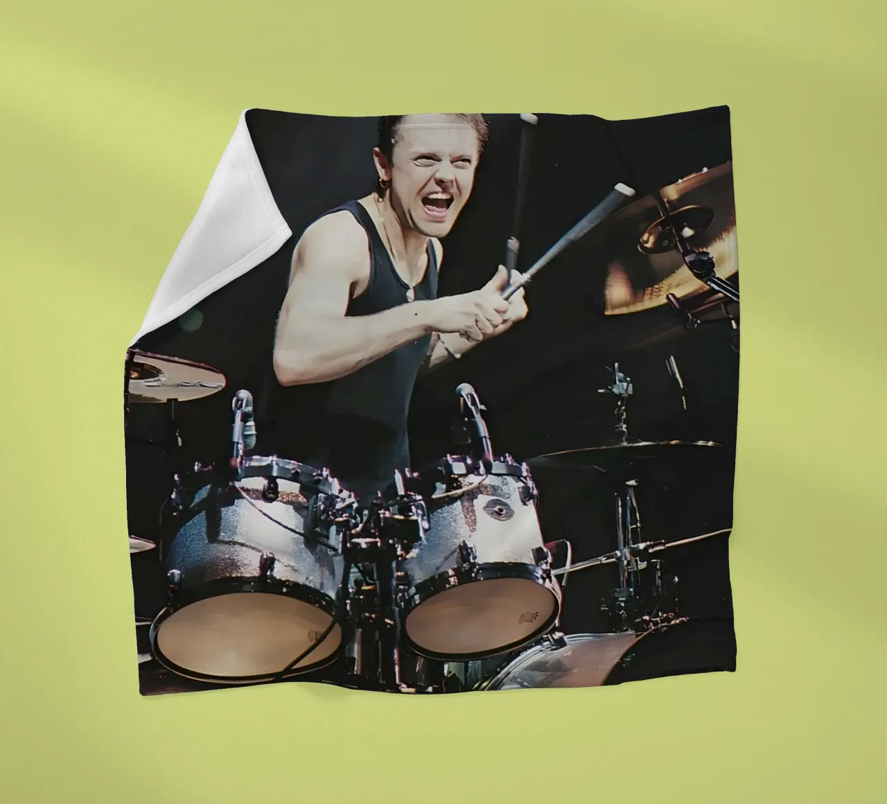 Lars Ulrich coperta in pile da Low poly art