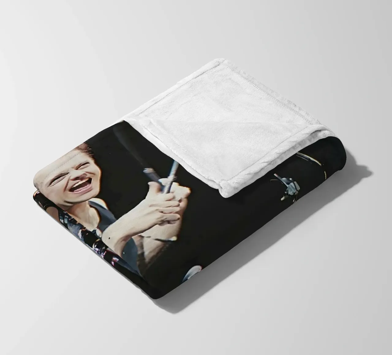Lars Ulrich coperta in pile da Low poly art