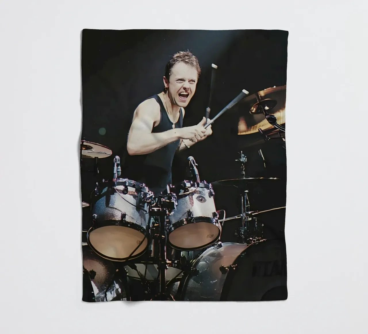 Lars Ulrich coperta in pile da Low poly art
