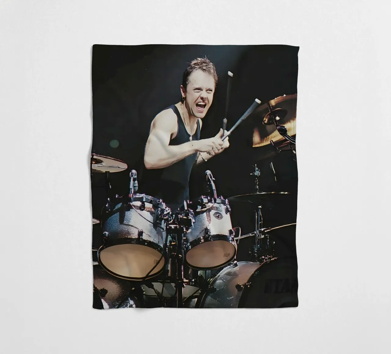 Lars Ulrich coperta in pile da Low poly art