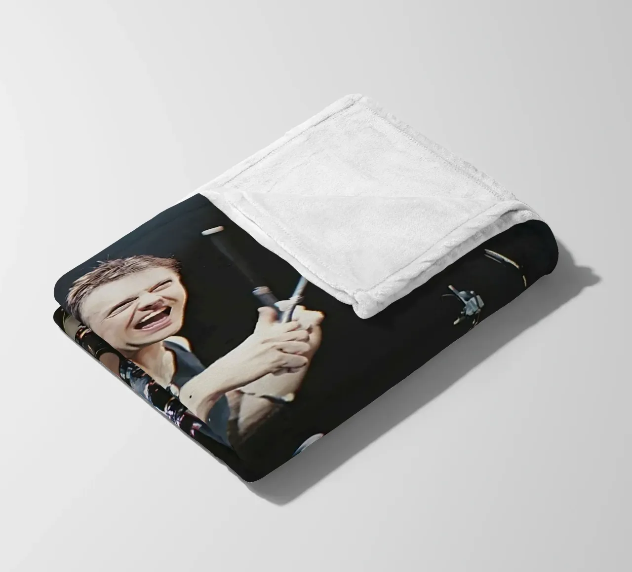 Lars Ulrich coperta in pile da Low poly art