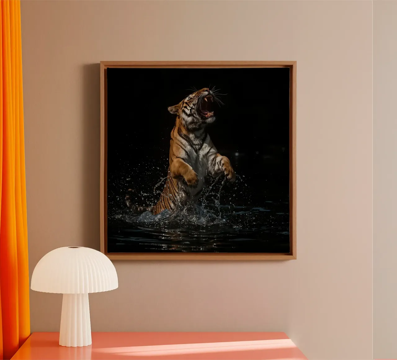 Tijger komt uit het water met open mond canvas met Baklijst van DesignDoodle
