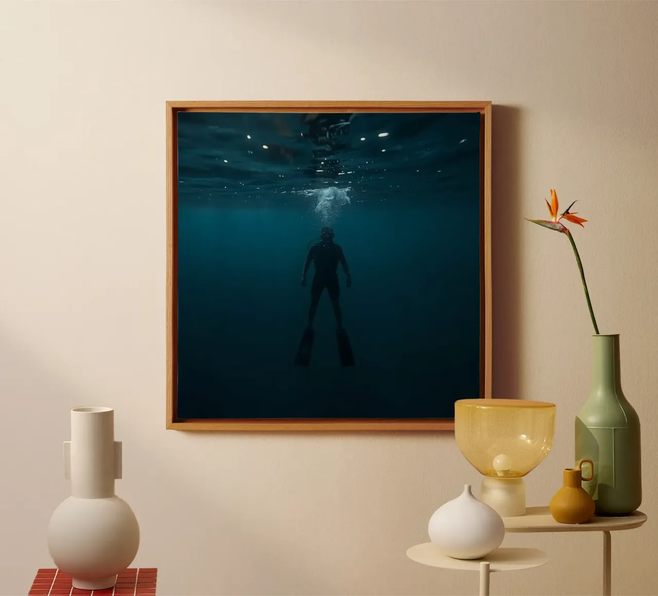 Silhouette subacquea di un sommozzatore tela con Cornice a cassetta da DesignDoodle