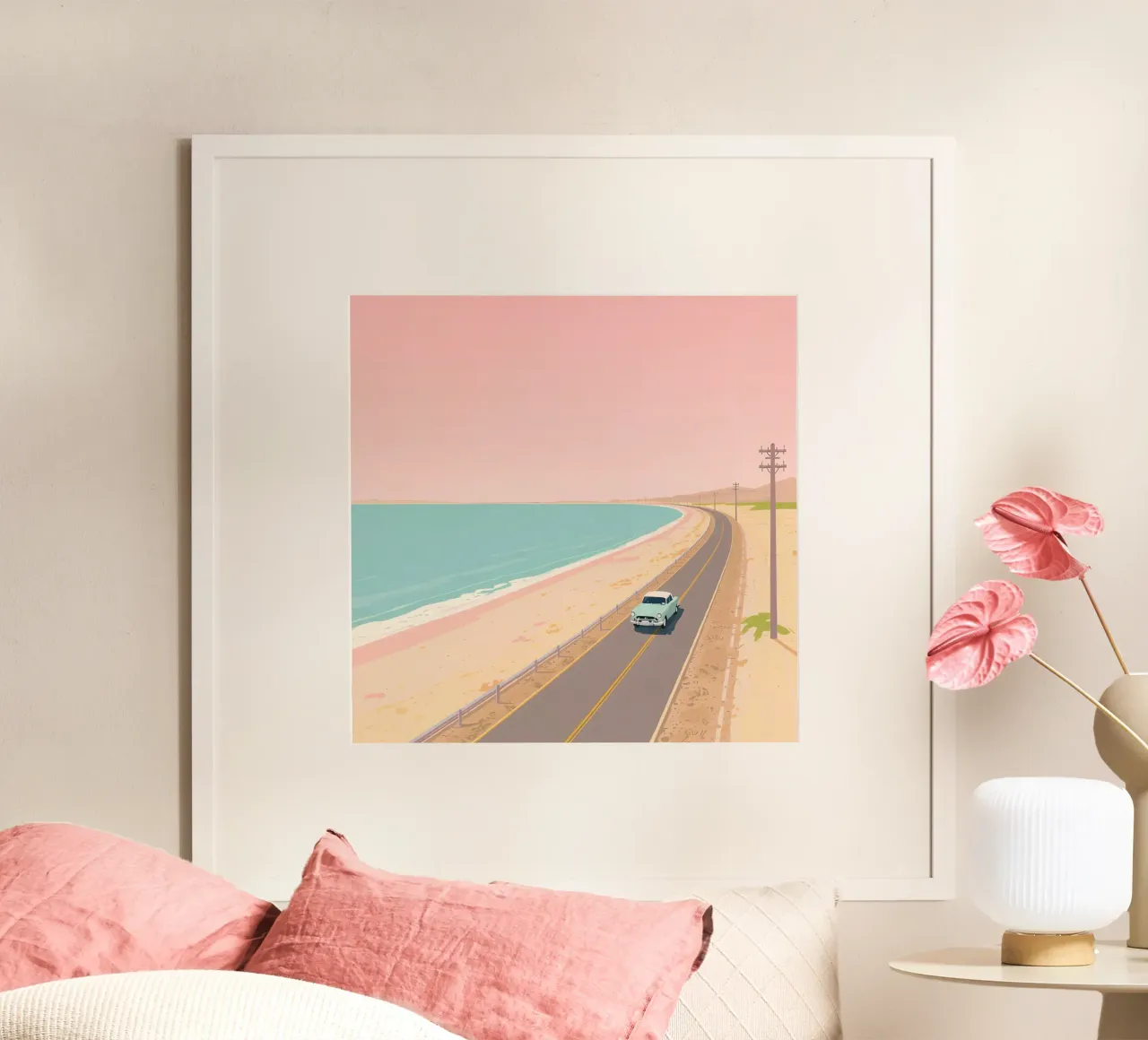 Auto d'epoca su strada costiera con spiaggia e pali telefonici poster da DesignDoodle