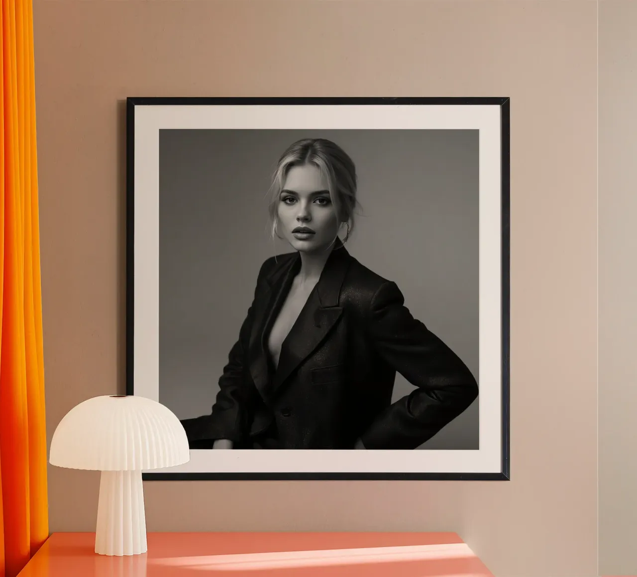 Donna in blazer Ritratto in bianco e nero poster da DesignDoodle