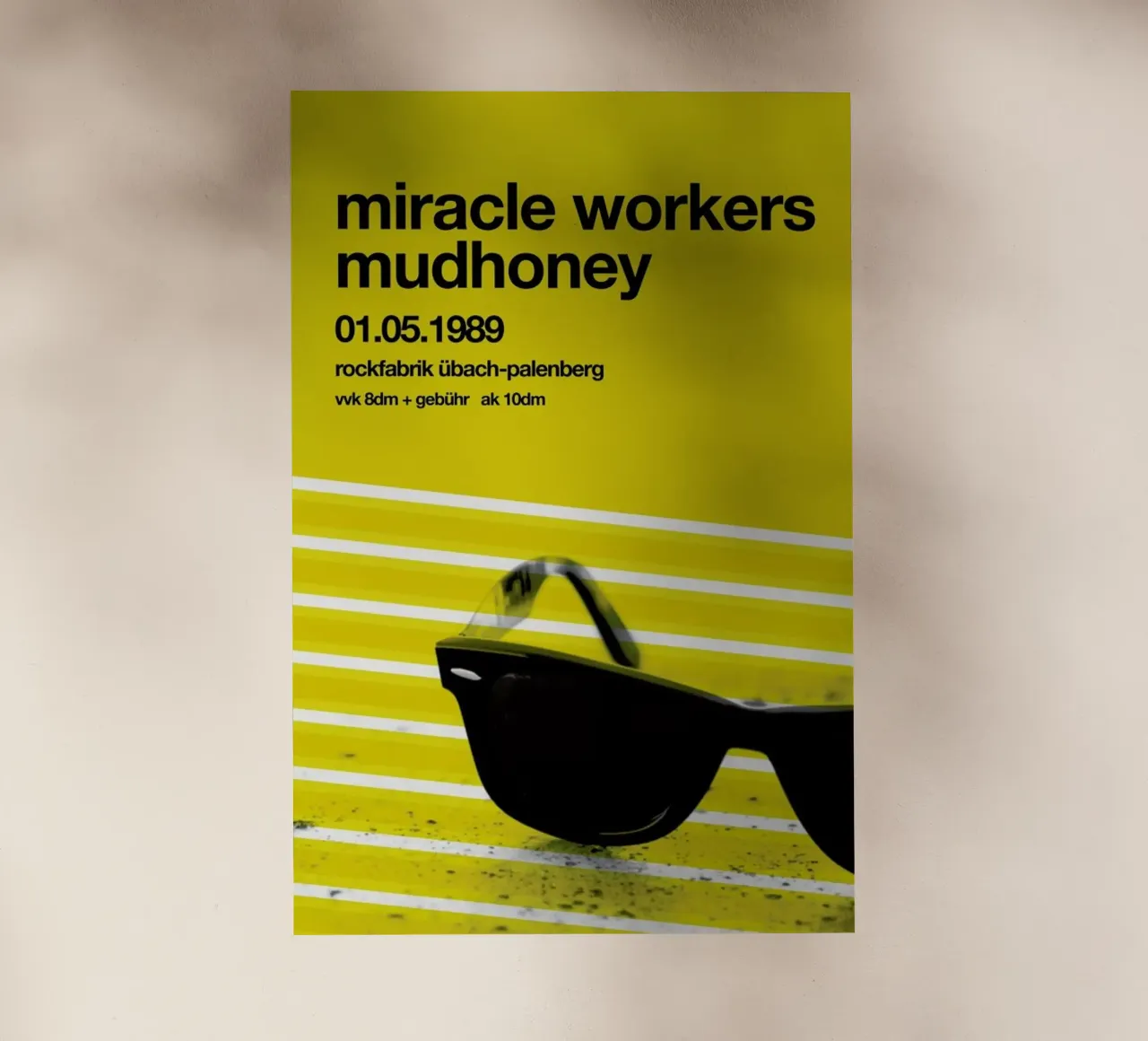 Miracle Workers pellicola backlit da Stephan Kochs