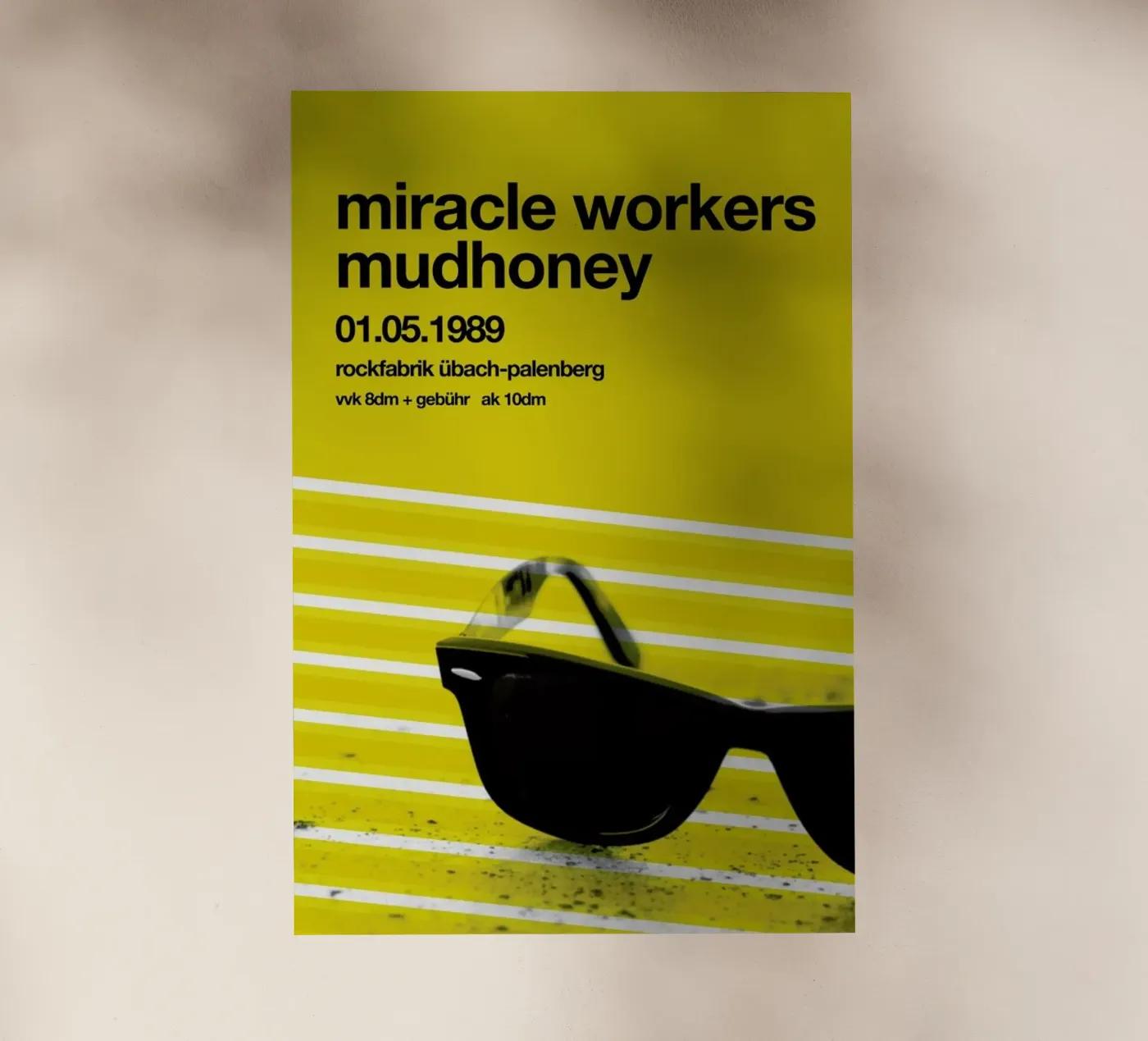 Miracle Workers pellicola backlit da Stephan Kochs