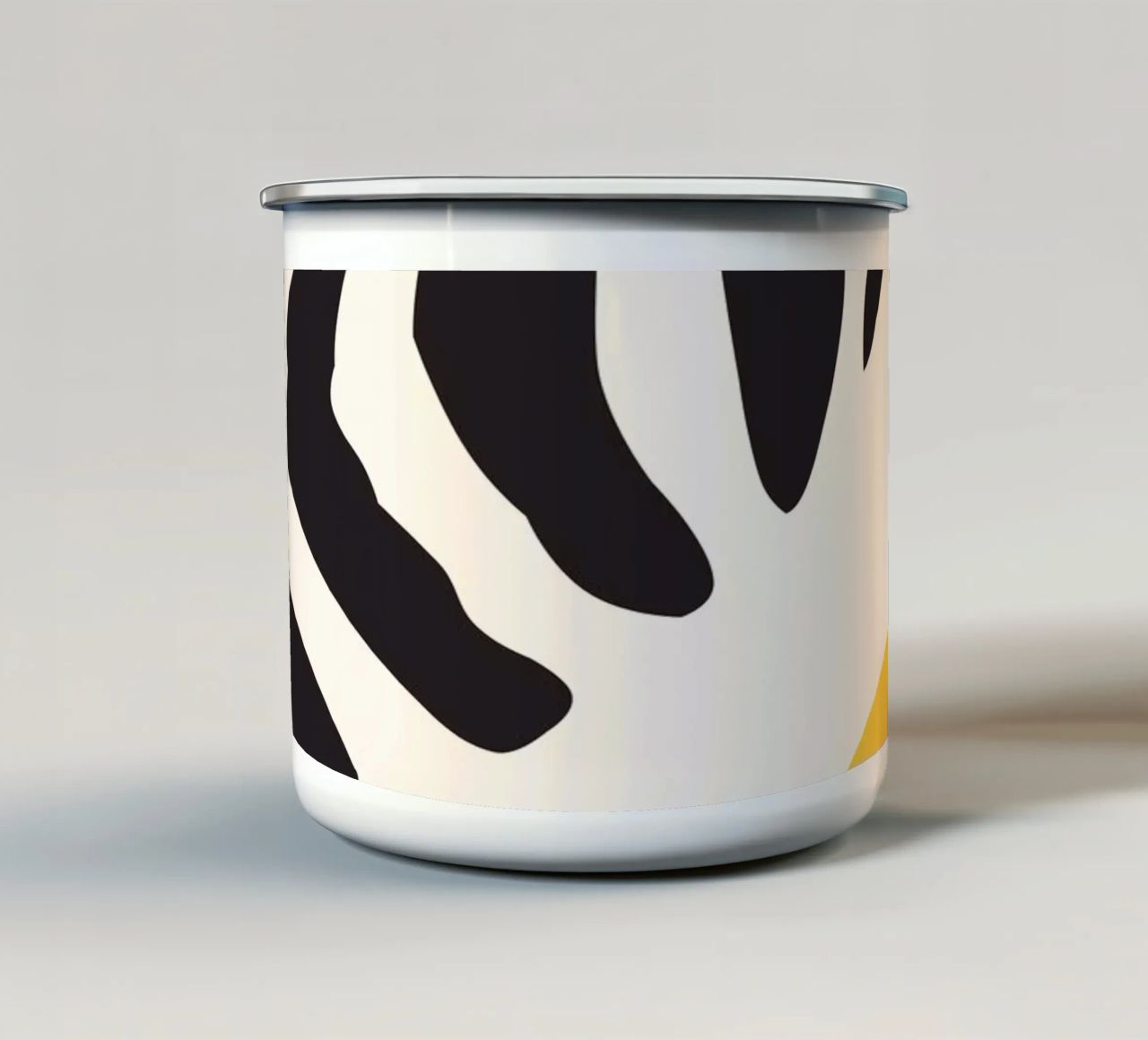 Zebra Astratto tazza in smalto da ThingDesign
