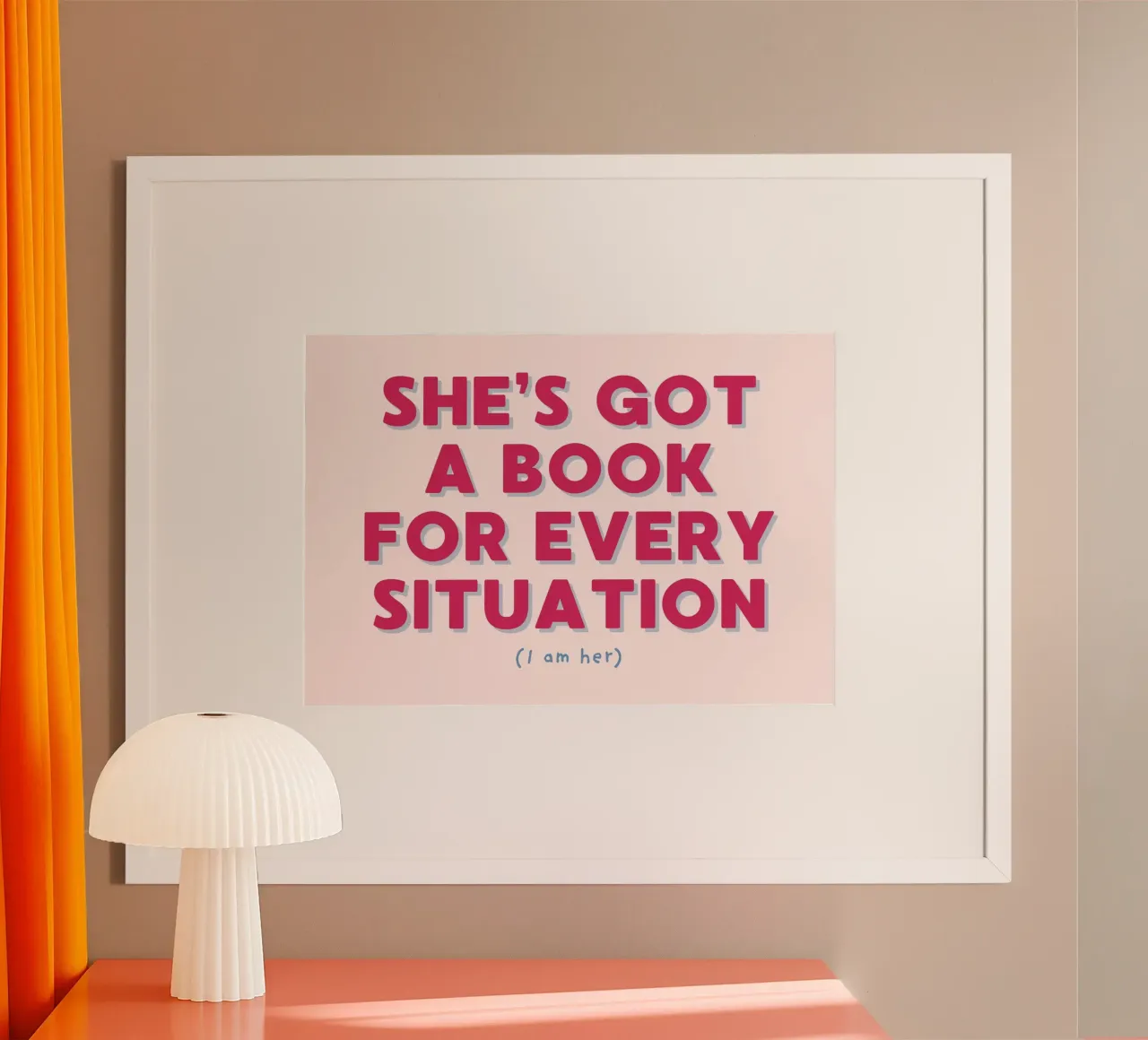Stampa d'arte "She's Got A Book For Every Situation". poster con telaio in alluminio da vintagepod