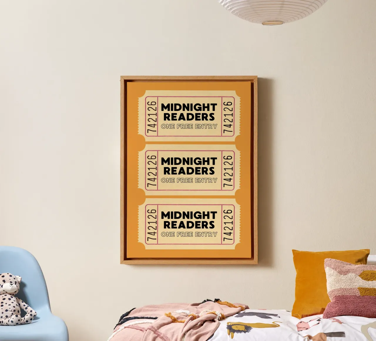 Poster per biglietti retro dei lettori di mezzanotte - arancione tela con Cornice a cassetta da vintagepod