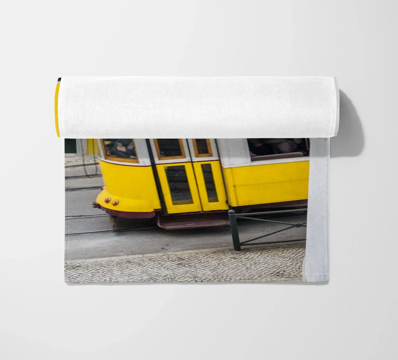 Yellow Tram in Lisbon Portugal telo mare da patiphotography