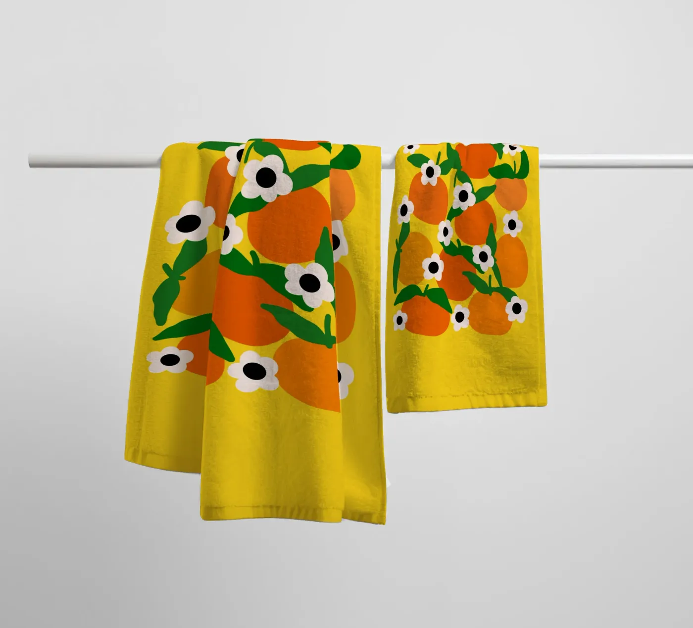 Blooming tangerines Handtuch von TijanaArtStudio88