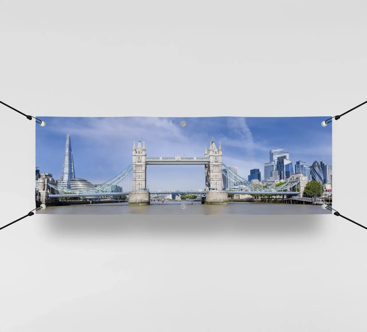 L'unico Tower Bridge in un panorama moderno della città telo in pvc da Melanie Viola