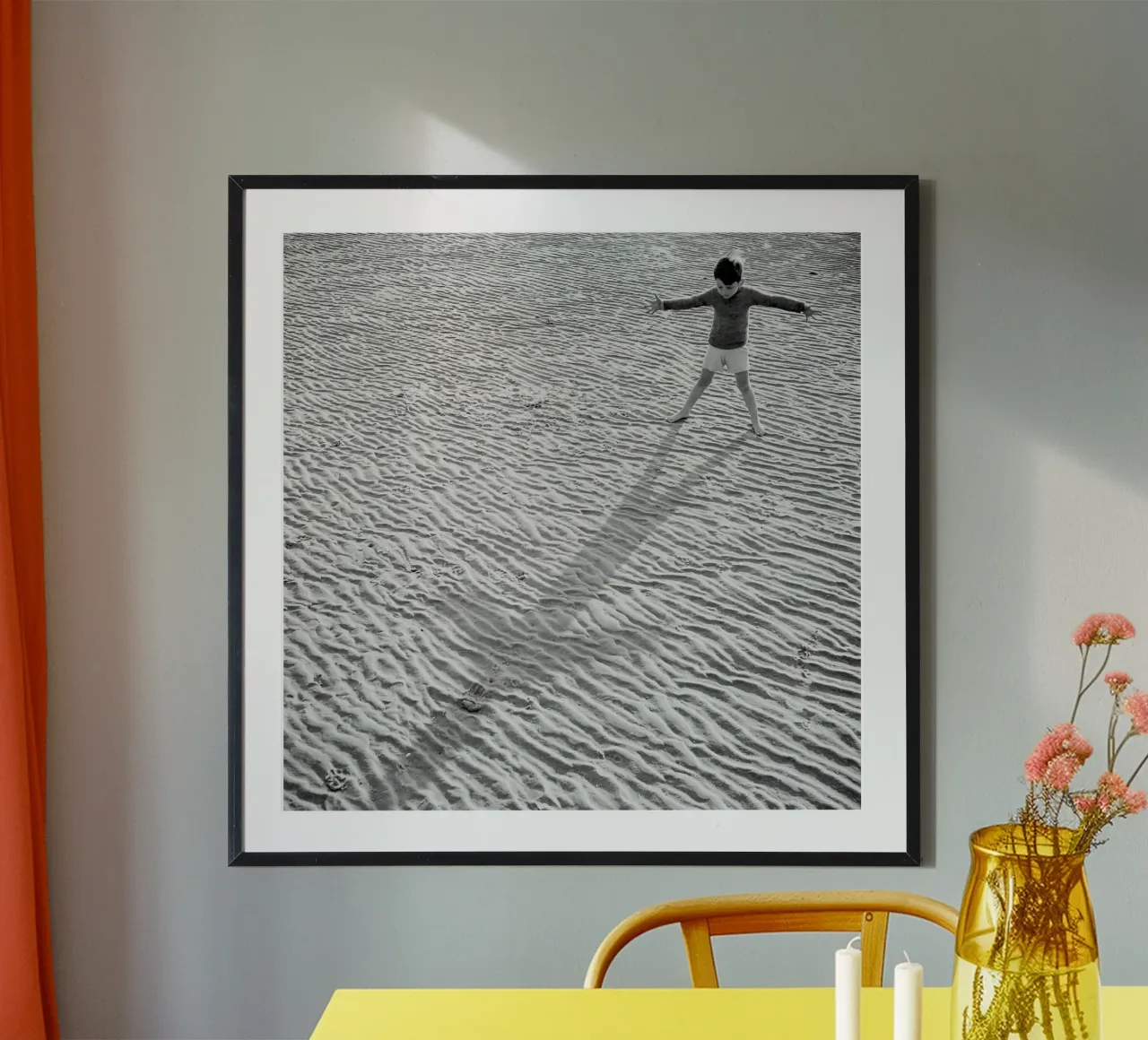 Little Boy and Shadow on Beach, Black and White Old Photo poster da Vibrant Vintage Prints