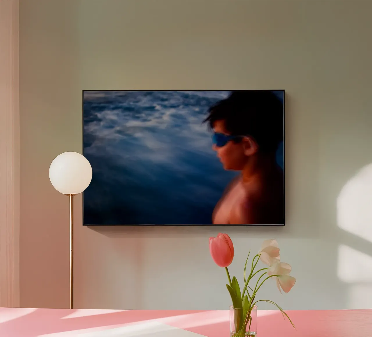 Affrontare il mare plexiglass da Tal Paz-Fridman