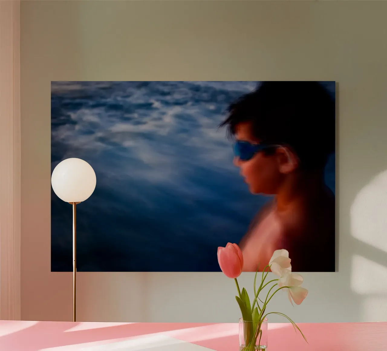 Affrontare il mare plexiglass da Tal Paz-Fridman