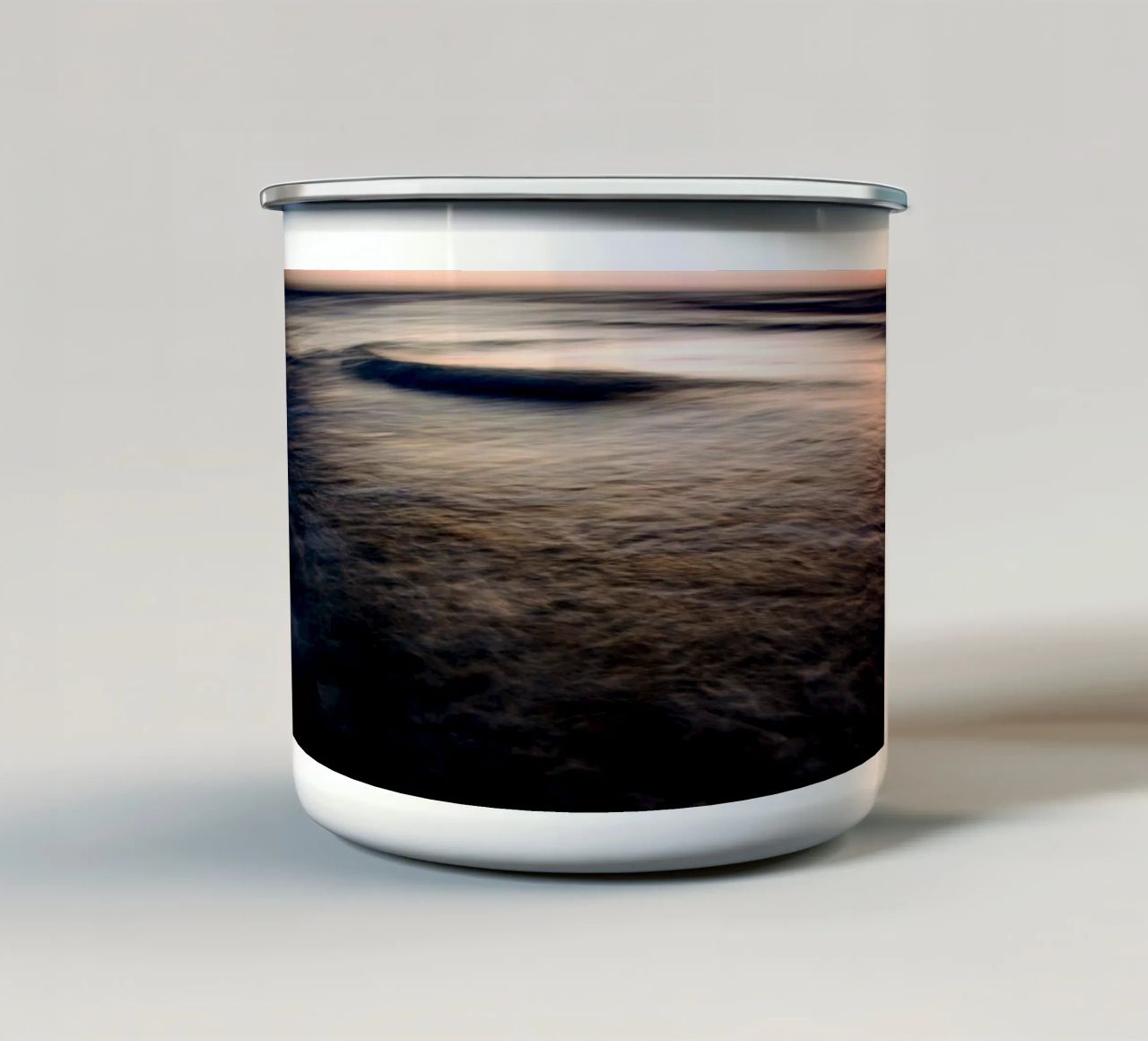 Dopo il tramonto II tazza in smalto da Tal Paz-Fridman