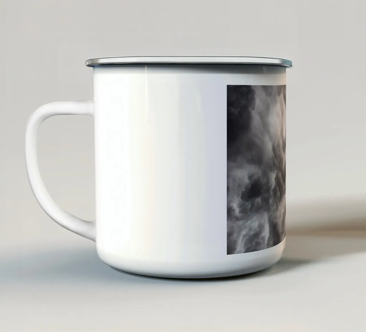 Tempesta #1 tazza in smalto da Tal Paz-Fridman
