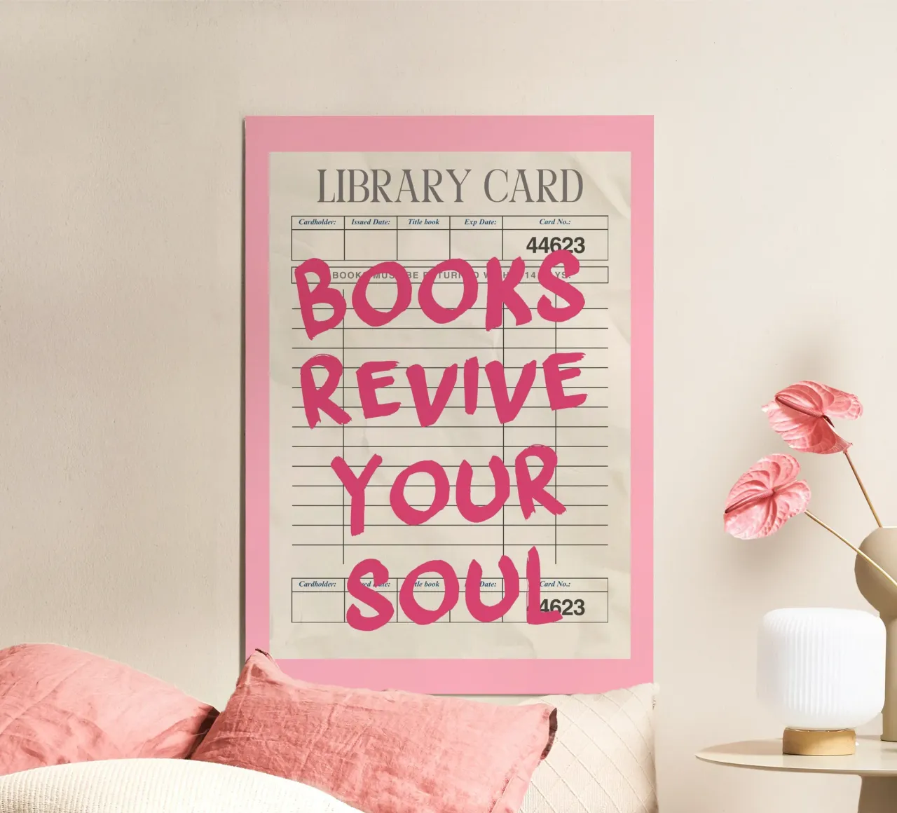 "Poster per la tessera della biblioteca "I libri ravvivano l'anima poster con telaio in legno da vintagepod