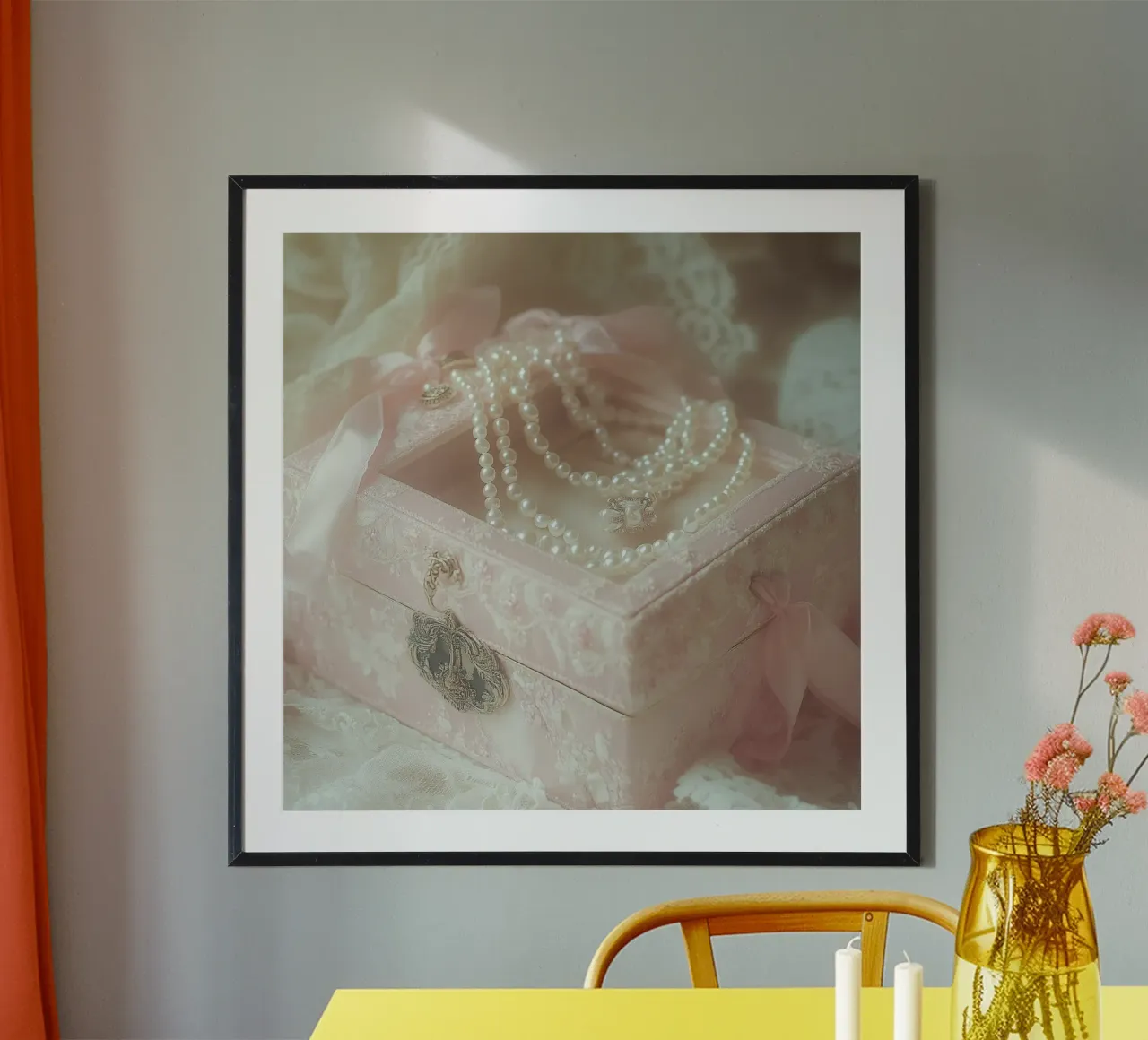 Sussurri in rosa poster con telaio in alluminio da StillVibe Home