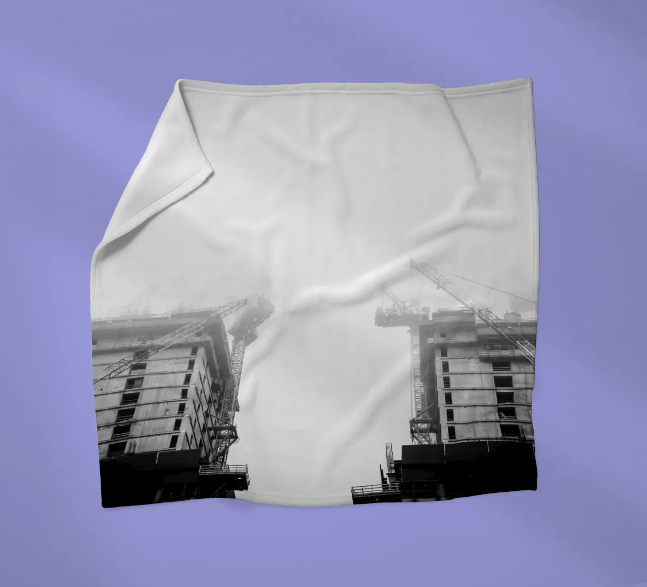 Nebbia su Tel Aviv II coperta in pile da Tal Paz-Fridman
