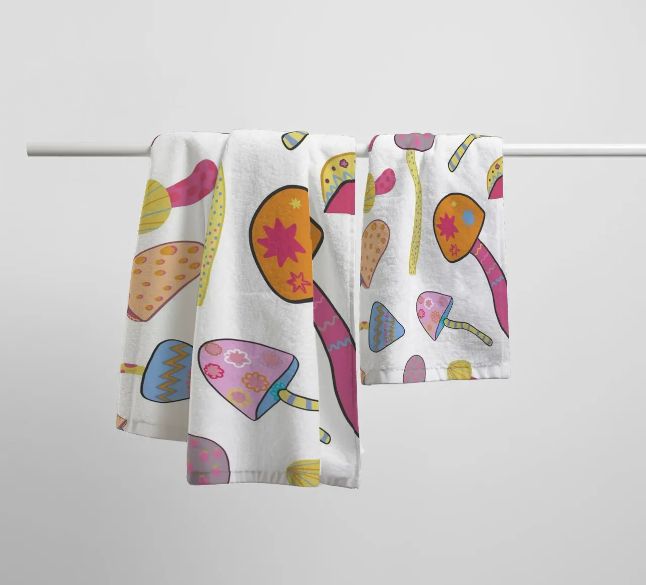 Funghi magici bianchi II asciugamano da bagno da gulsengunel